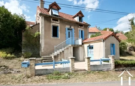 Klein huis vol charme met Kelder en Garage Ref # CR5188BS 