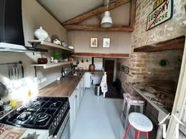 Open and bright kitchen
